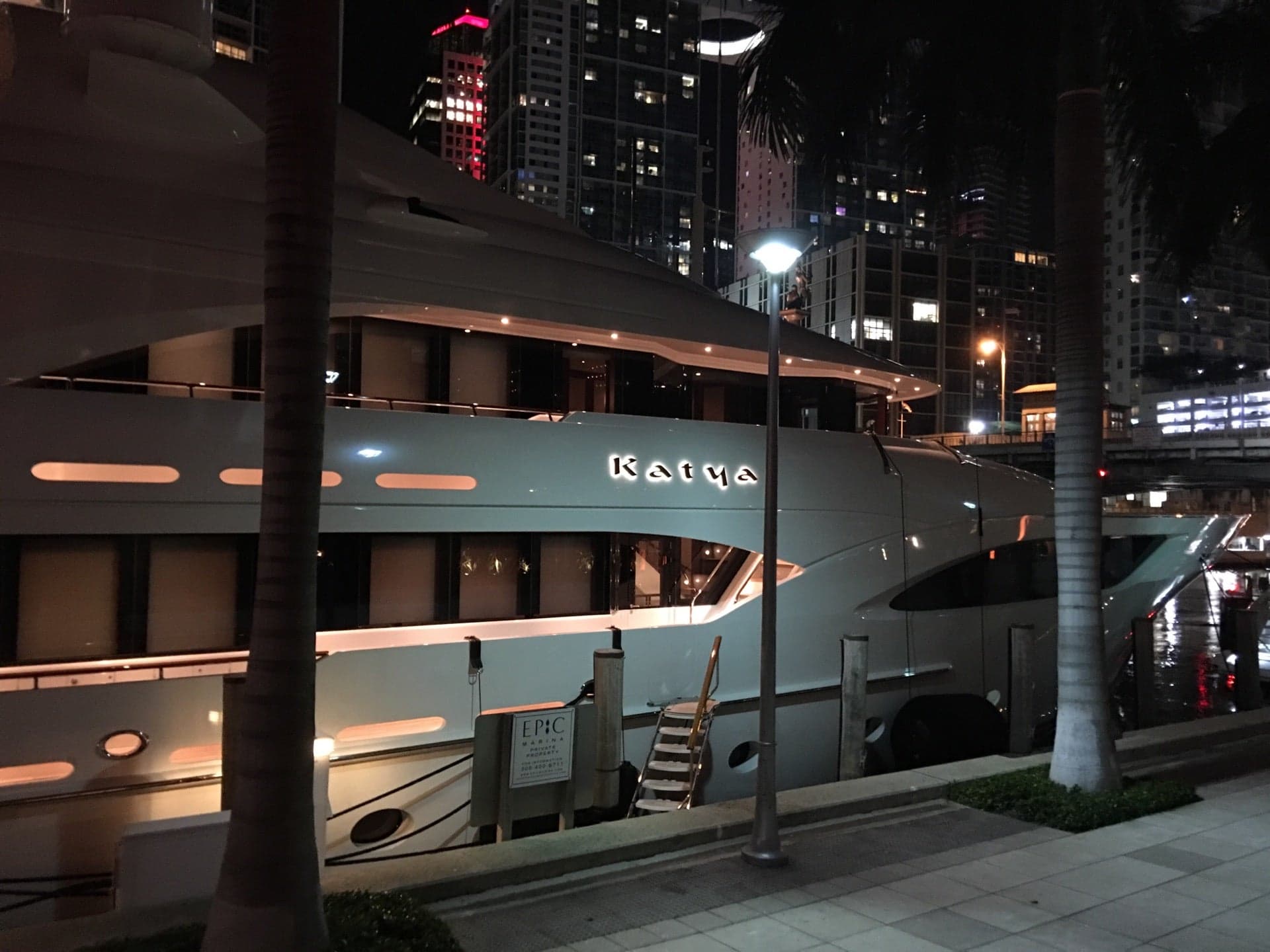 Lilt Lounge, a bar in Miami